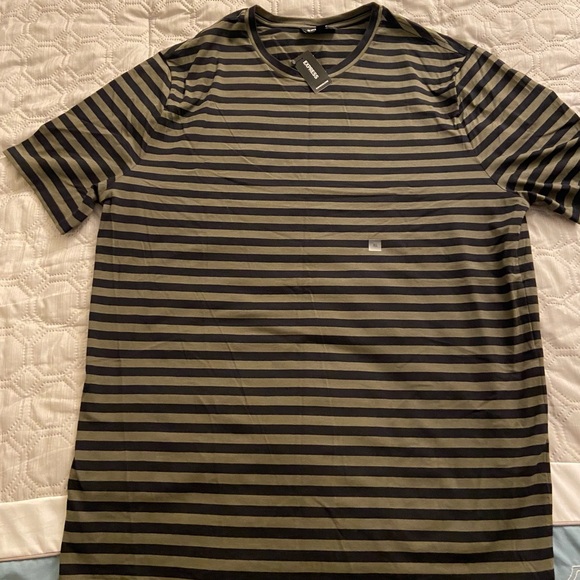 Express Black/Olive Green Striped Fashion T-Shirt - Picture 1 of 3